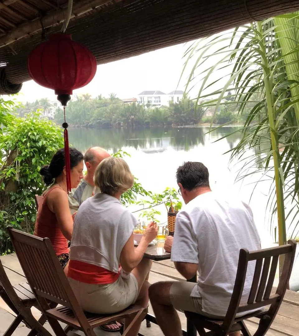 Lakeside Homestay هوي ان