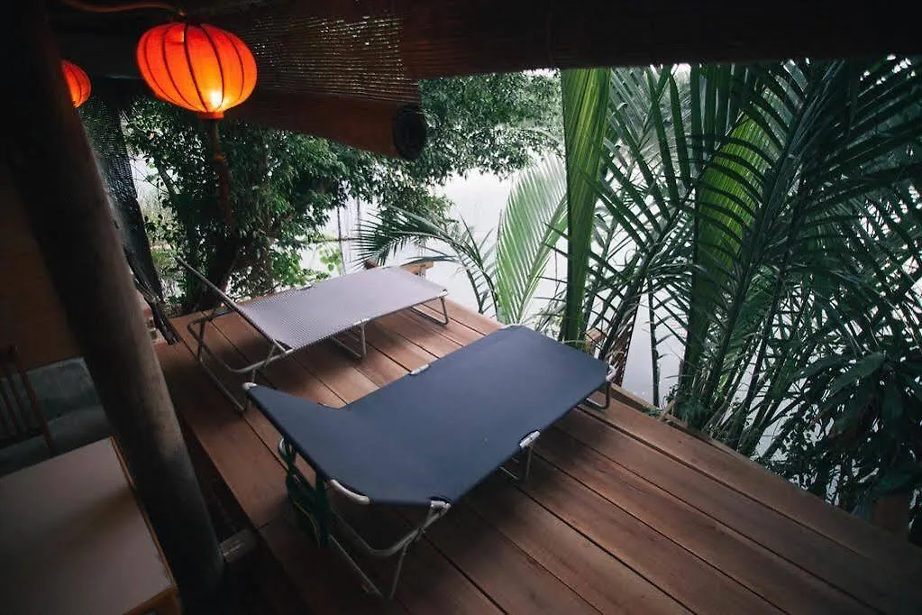 Lakeside Homestay هوي ان