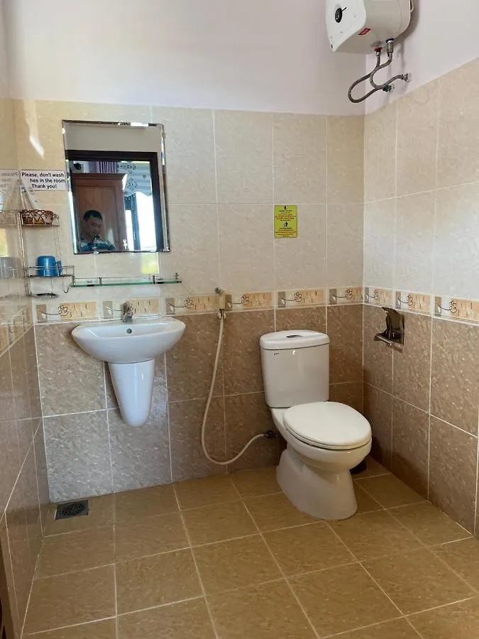 Lakeside Homestay Хойан