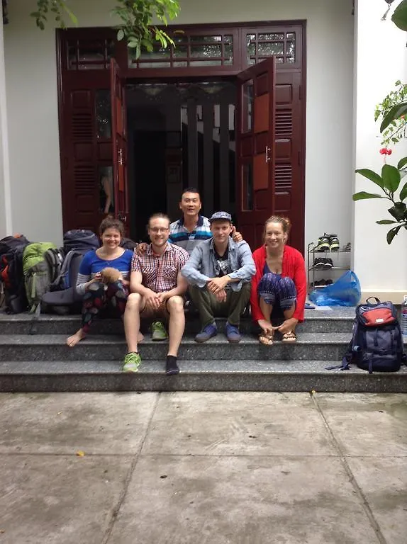 Lakeside Homestay Хойан